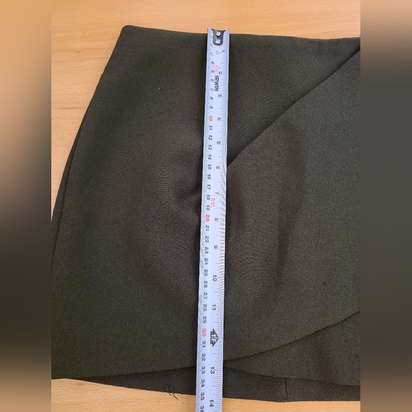 Beautiful classy Zara skirt - Picture 10 of 14